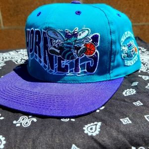 vintage charlotte hornets snapback